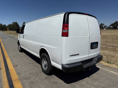 2018 Chevrolet Express 2500