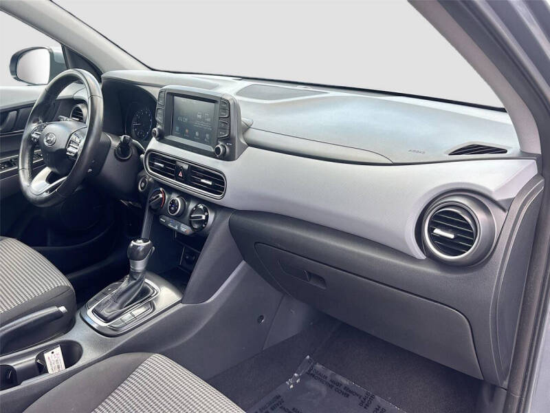 2020 Hyundai Kona SEL Plus