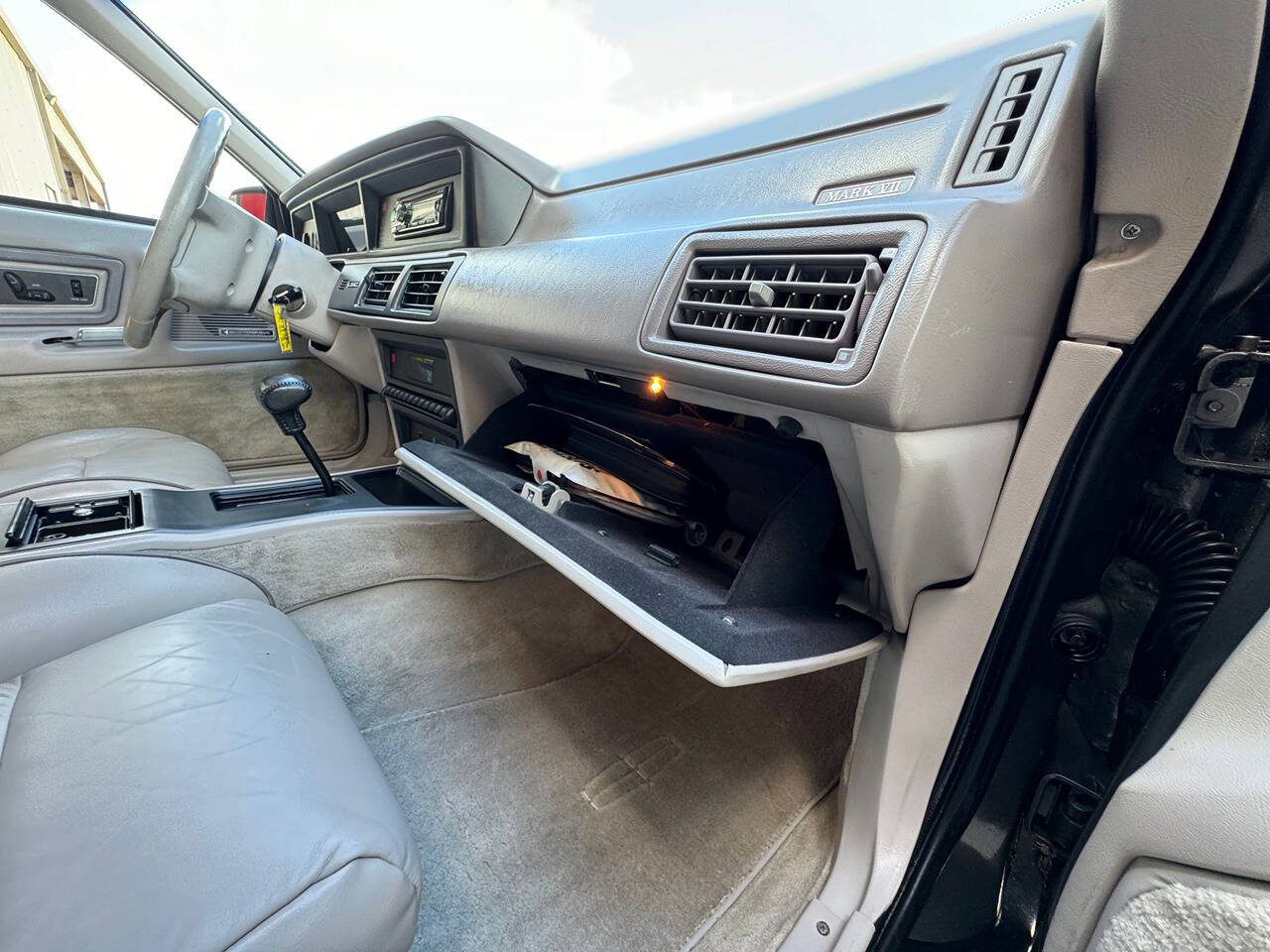 1992 Lincoln Mark VII for sale at Carnival Car Company in Victoria, TX