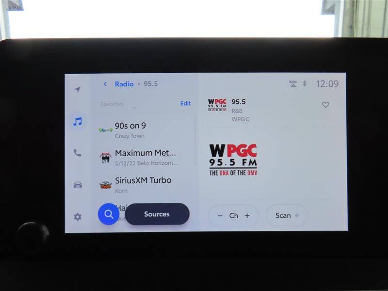 2023 Toyota Prius XLE