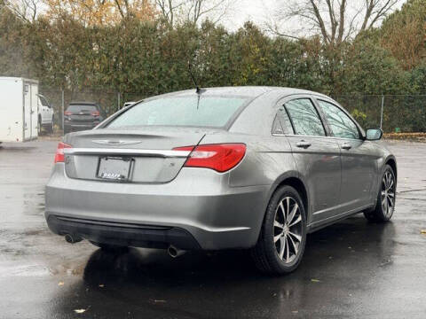 2012 Chrysler 200 Touring