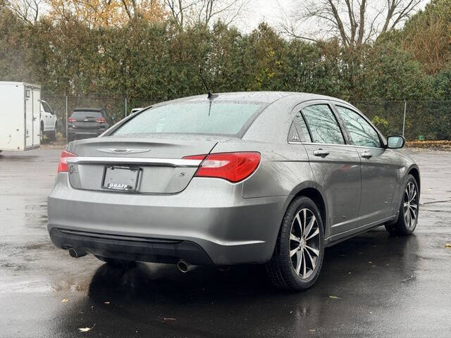 2012 Chrysler 200 Touring