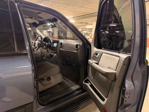 2003 Ford Expedition XLT