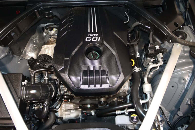 2023 Genesis G70