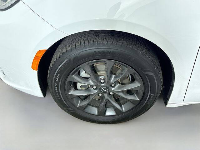 2021 Chrysler Pacifica Touring