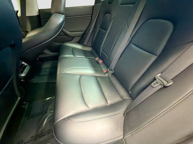 2019 Tesla Model 3 Standard Range Plus