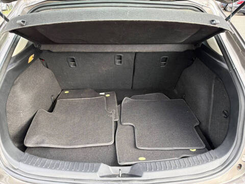 2015 Mazda MAZDA3 i Touring