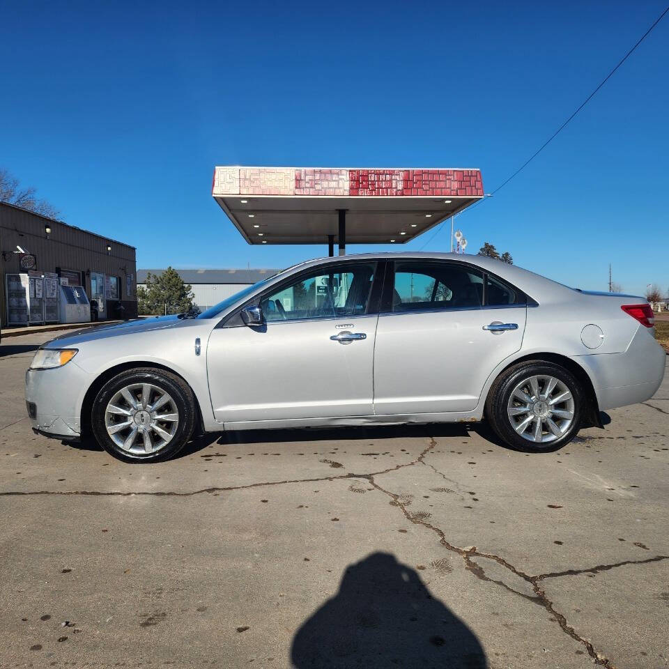 2010 Lincoln MKZ for sale at Dakota Auto Inc in Dakota City, NE