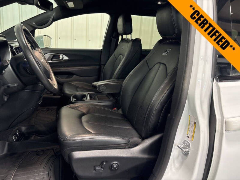 2020 Chrysler Pacifica Launch Edition