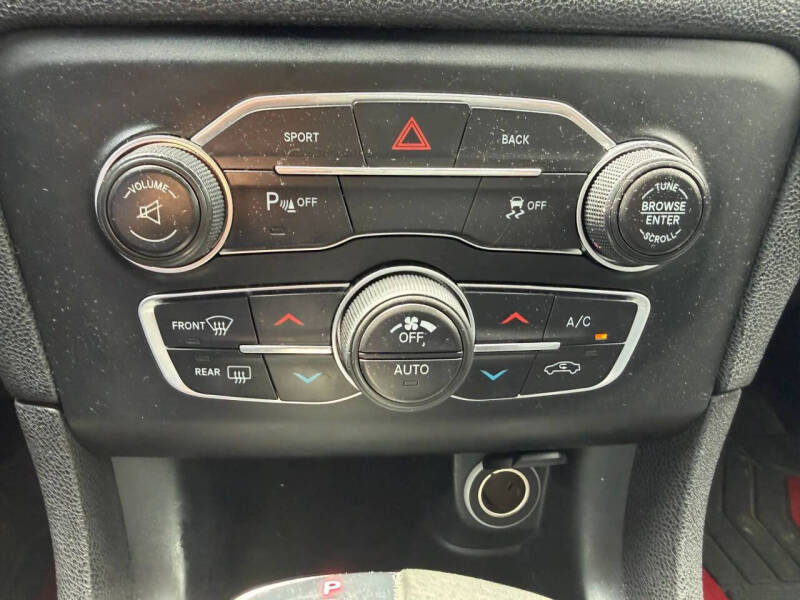 2015 Dodge Charger SXT