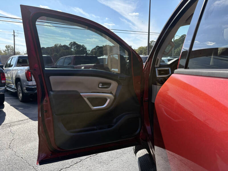 2016 Nissan Titan XD SL