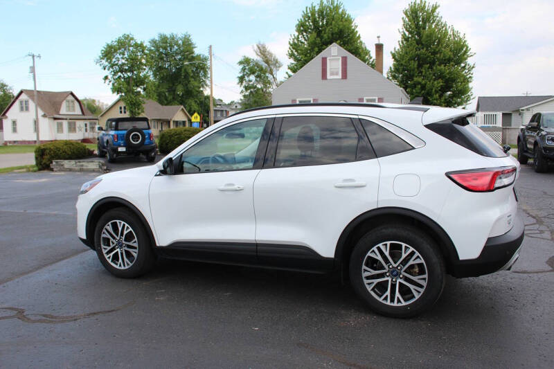 2021 Ford Escape SEL