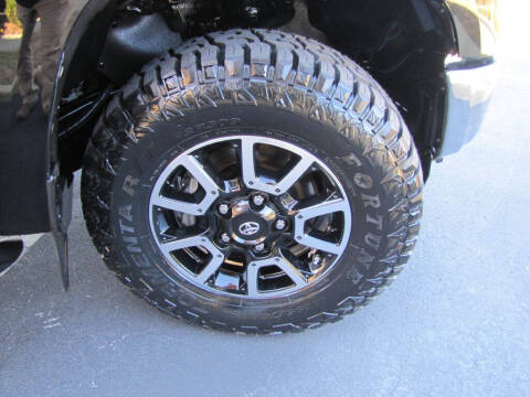 2017 Toyota Tundra SR5