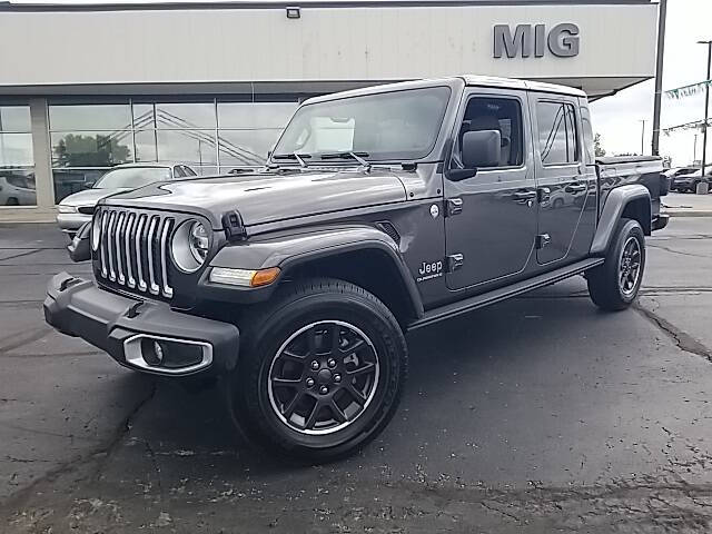 Used 2023 Jeep Gladiator Overland with VIN 1C6HJTFG5PL559615 for sale in Bellefontaine, OH