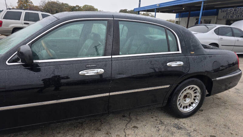 2000 Lincoln Town Car Cartier