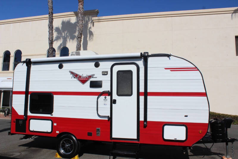 2022 Riverside RV Retro 190BH