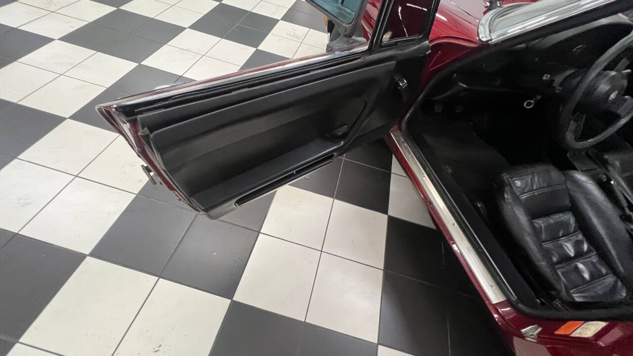 1986 Alfa Romeo Spider 28