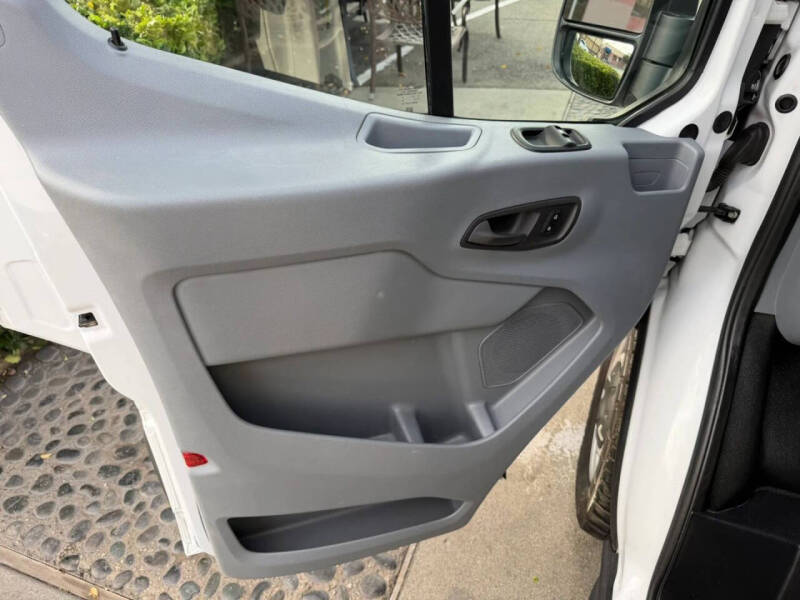 2018 Ford Transit