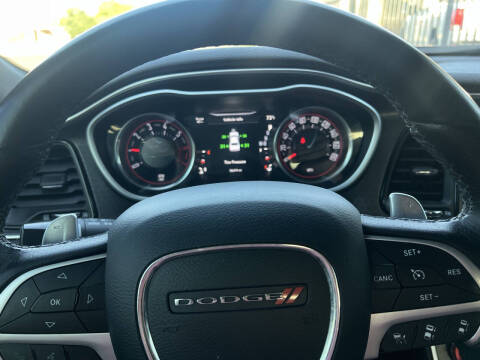 2016 Dodge Challenger 392 HEMI Scat Pack Shaker