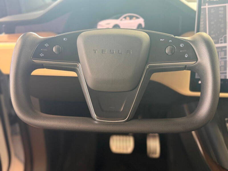 2023 Tesla Model X Standard Range