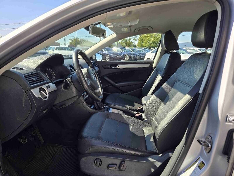 2012 Volkswagen Passat SE PZEV