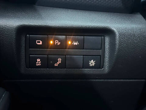 2022 Nissan Kicks S