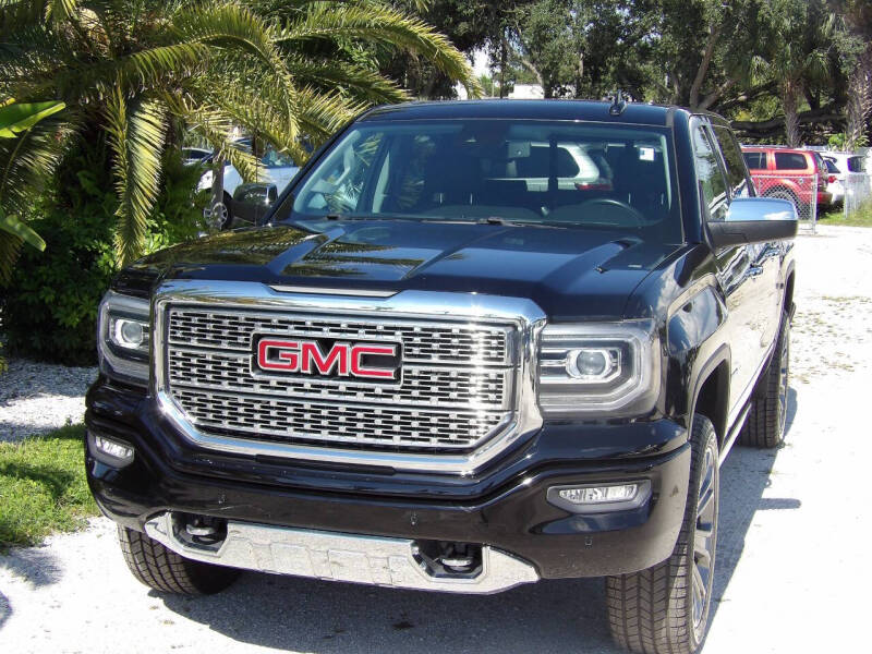 Used 2017 GMC Sierra 1500 Denali Denali with VIN 3GTU2PEJ8HG314699 for sale in Fort Myers, FL