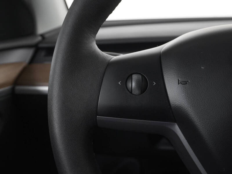 2024 Tesla Model Y Performance