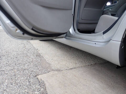 2010 Toyota Camry LE