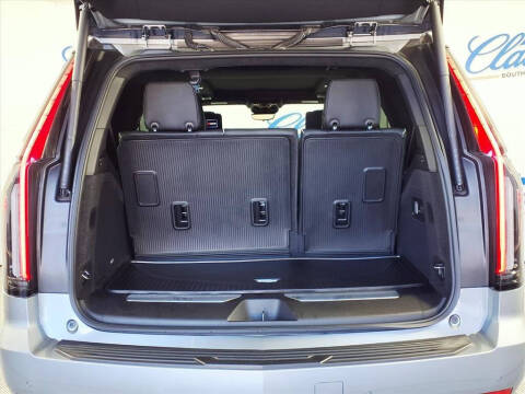 2023 Cadillac Escalade Sport Platinum