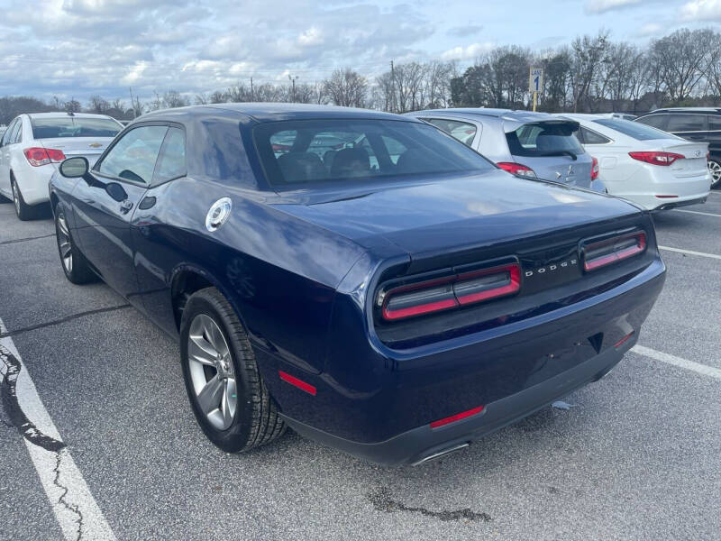 2016 Dodge Challenger SXT