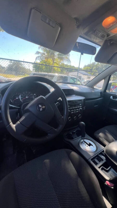 2011 Mitsubishi Endeavor LS