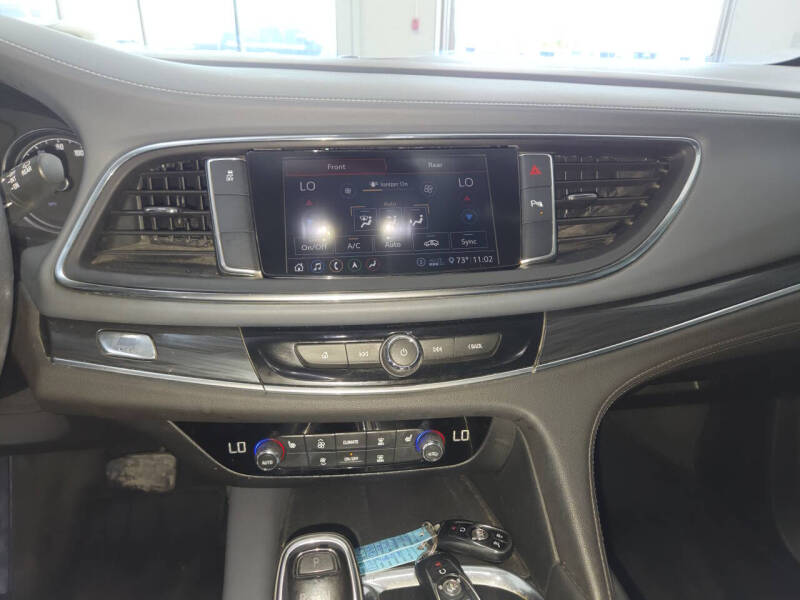 2020 Buick Enclave Essence