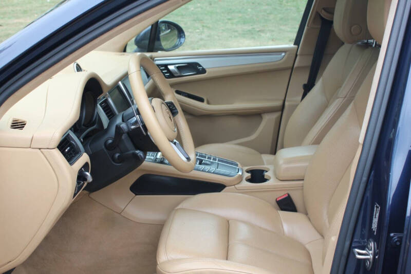 2015 Porsche Macan Turbo