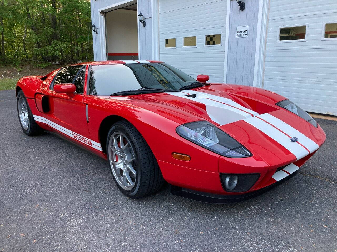 Red 2006 Ford GT Base 2dr Coupe 2