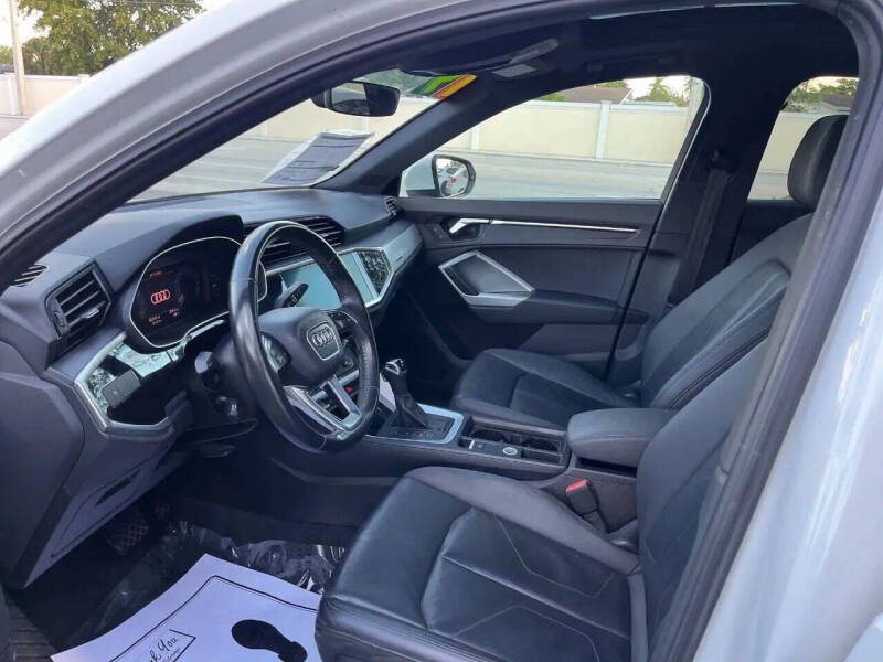 2019 Audi Q3 quattro Premium 45 TFSI