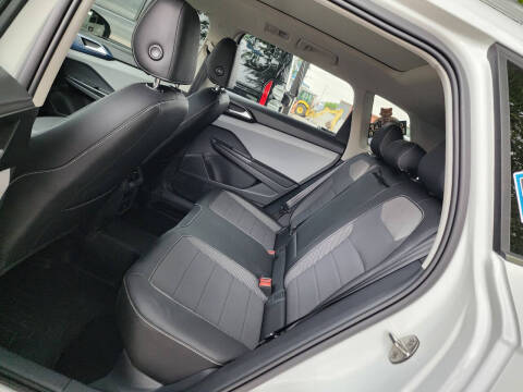 2022 Volkswagen Taos SE 4Motion