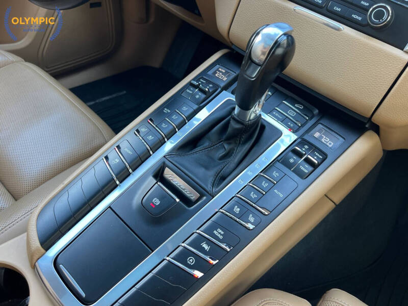 2017 Porsche Macan
