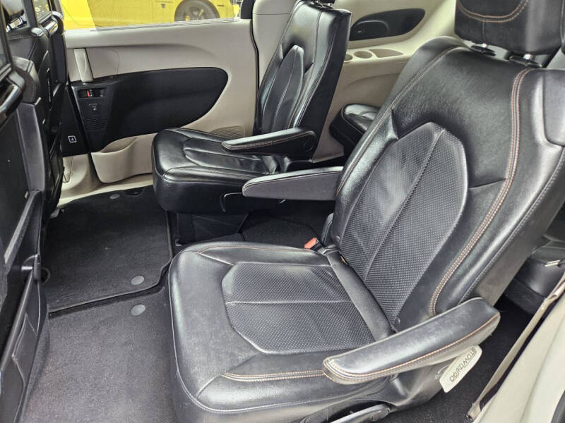 2018 Chrysler Pacifica Touring L Plus