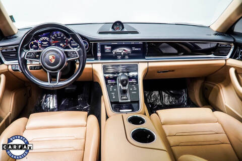 2018 Porsche Panamera