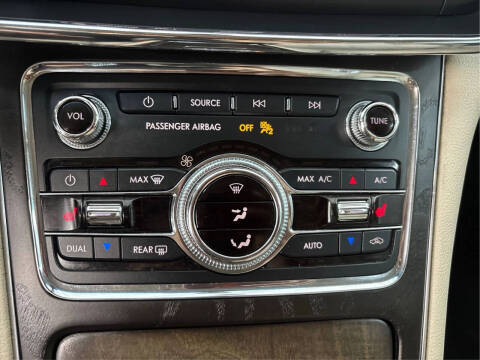 2017 Lincoln Continental Select
