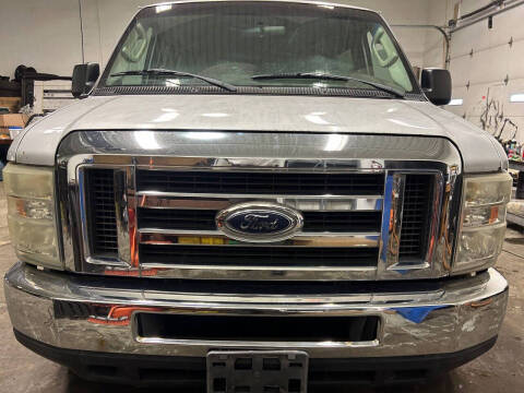 2008 Ford E-Series E-350 SD XLT