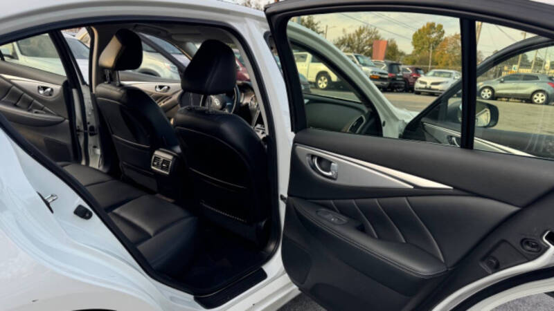 2021 Infiniti Q50 Luxe