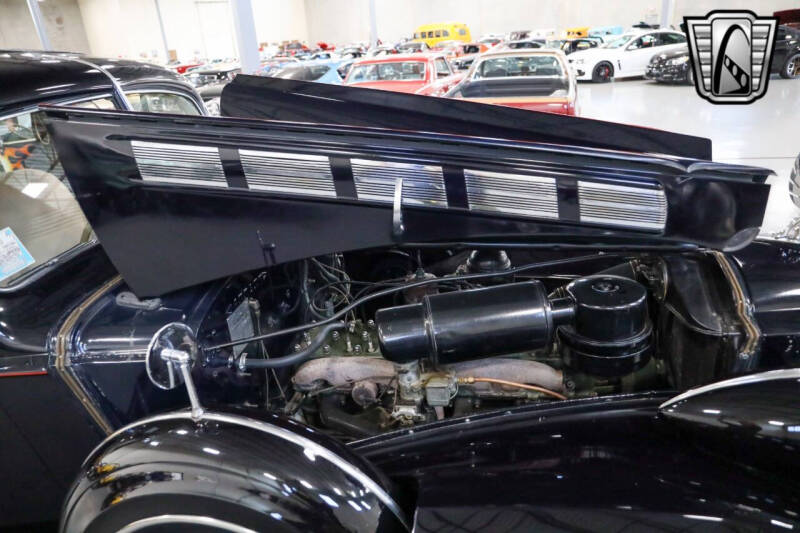 1938 Packard Super Eight