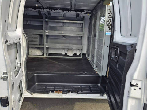 2017 Chevrolet Express 2500