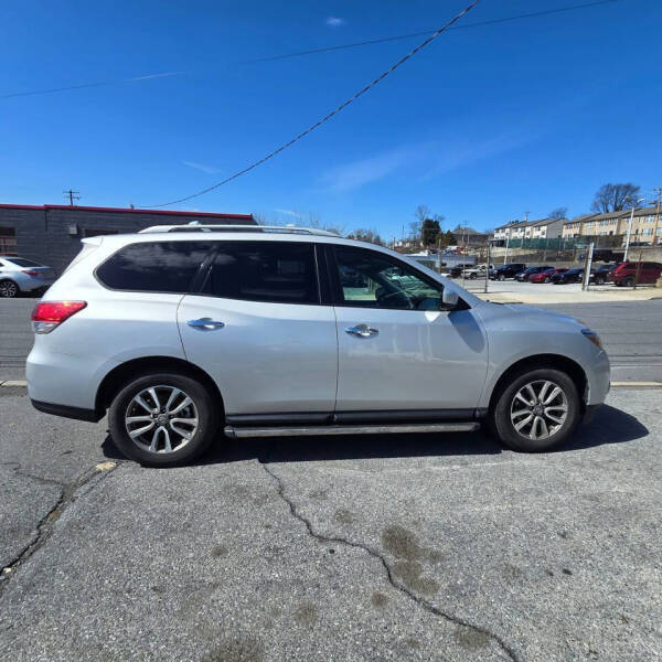 2014 Nissan Pathfinder S