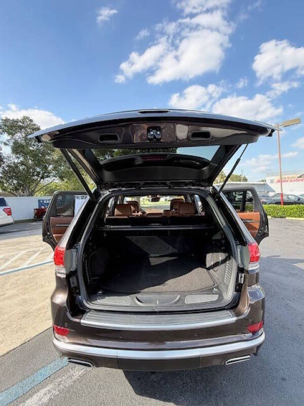 2017 Jeep Grand Cherokee Summit