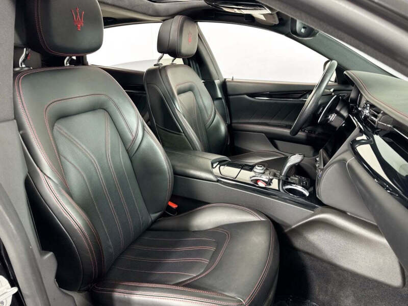 2023 Maserati Quattroporte Modena Q4