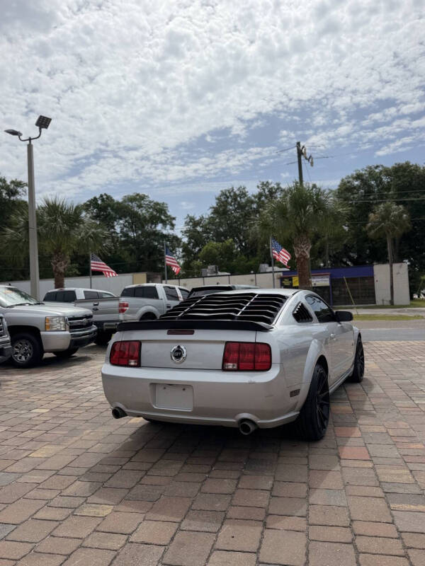 2006 Ford Mustang GT Deluxe