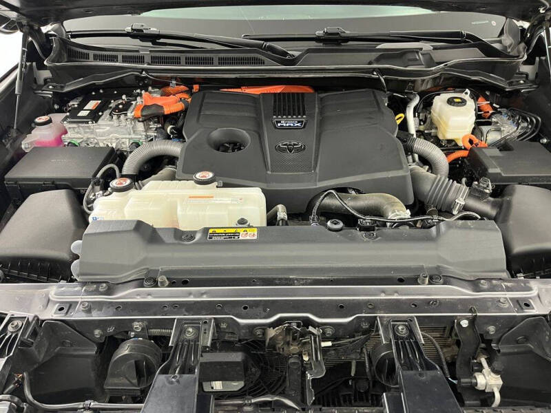 2023 Toyota Tundra Limited HV